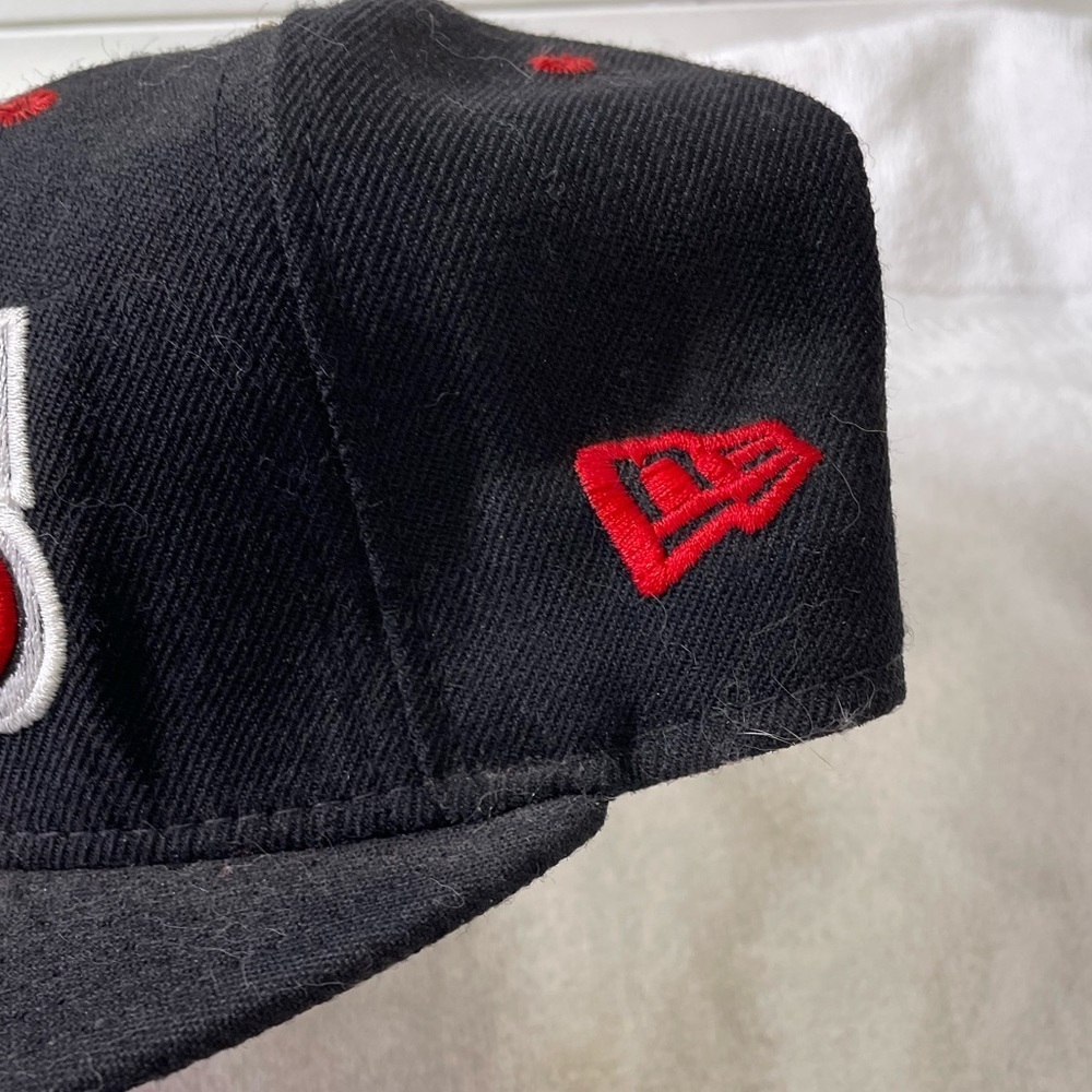 NEW ERA HARDWOOD CLASSICS CAVS DITTED CAP - 7 5/8 - Picture 2 of 4
